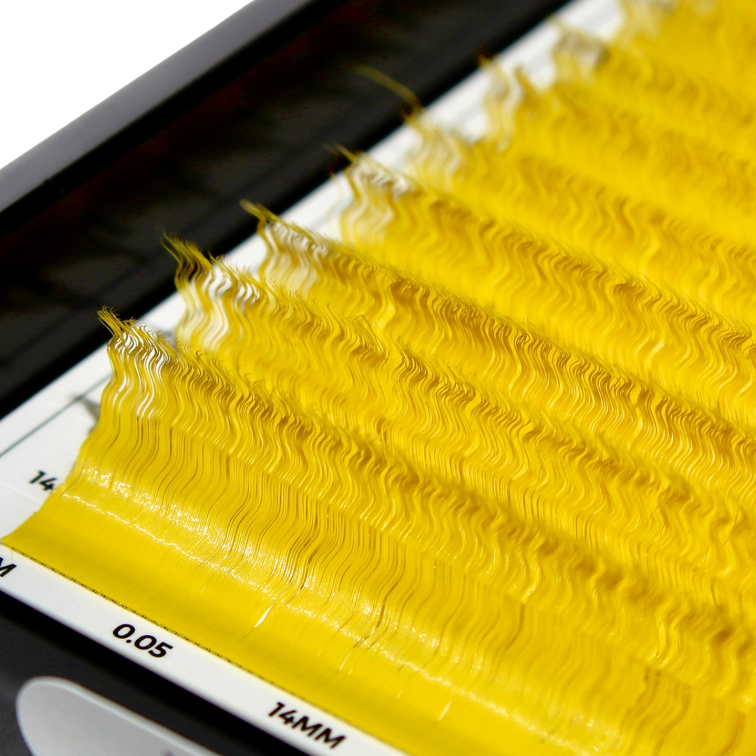 Wavy Lashes